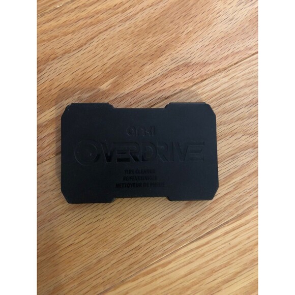 Anki Overdrive Starter Kit With 2 Extra Cars- 4 Cars total - Picture 14 of 16